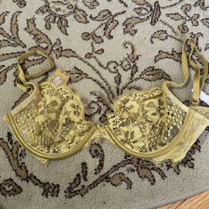 Victoria’s Secret lace bra